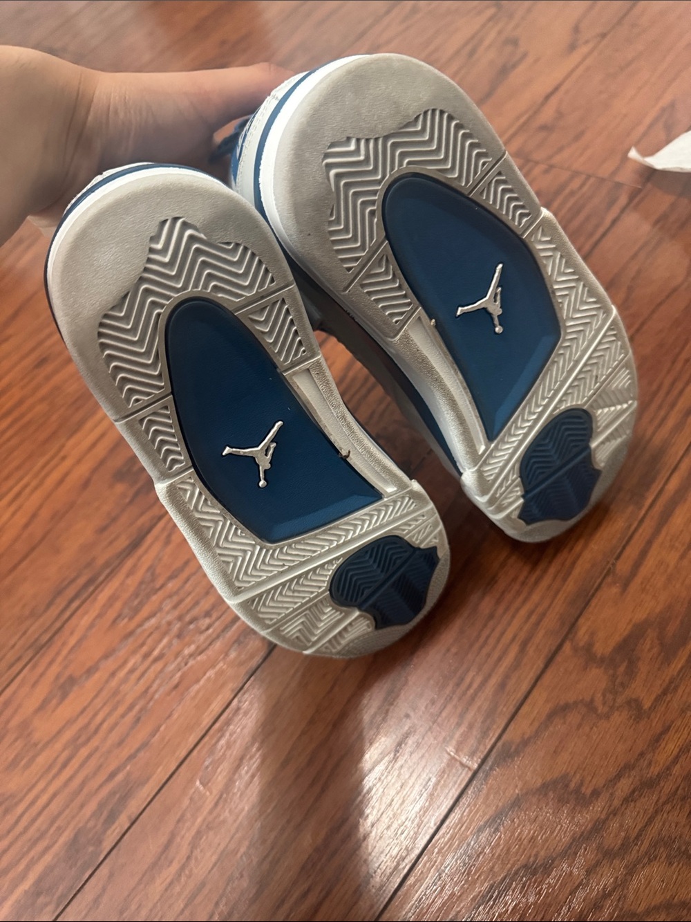 Air Jordan 4 White and Blue Retro Basketball Sneakers - Picture 6 of 11